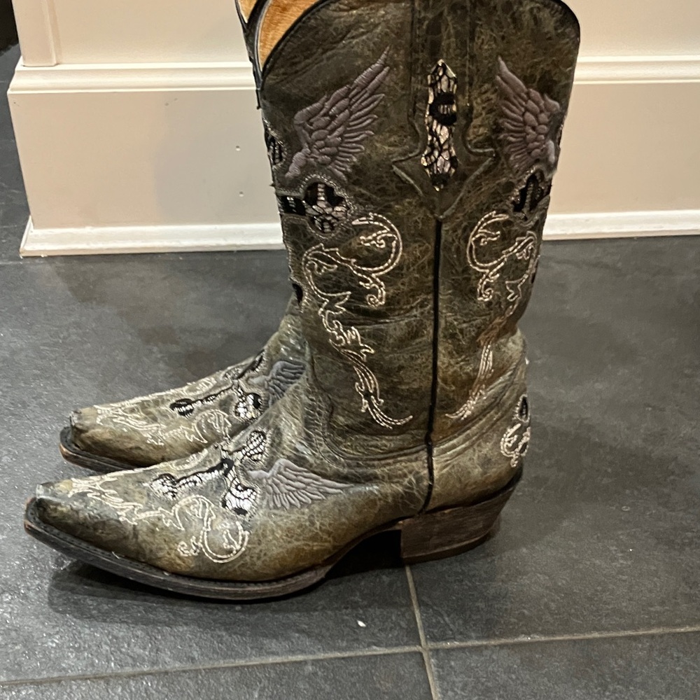 Vintage Very Volatile Leather Embroidered Cowboy Boots - Black and Gray - Picture 3 of 15